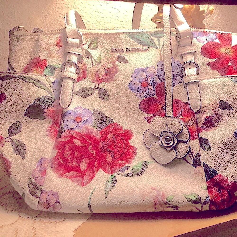💐Dana Buchman~ Shoulder Bag ~ Purse ~White Floral Hand Bag 🌺 TOTE 👜🌸